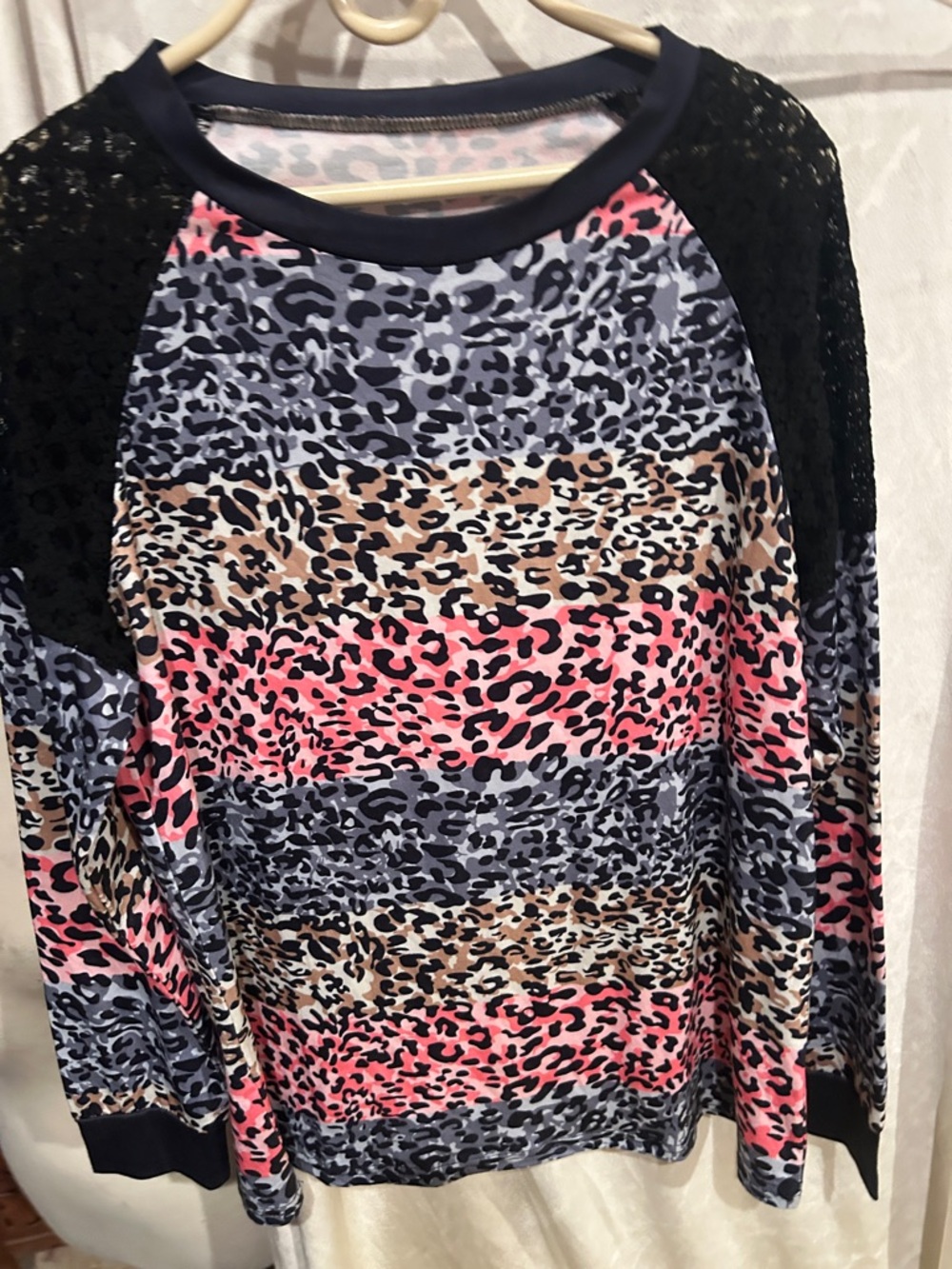 Leapord print long sleeve shirt